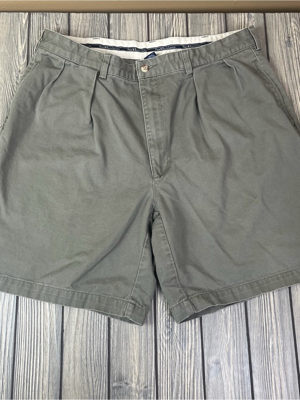 Polo Ralph Lauren Shorts Classic Fit RN 41381 Green Size 36